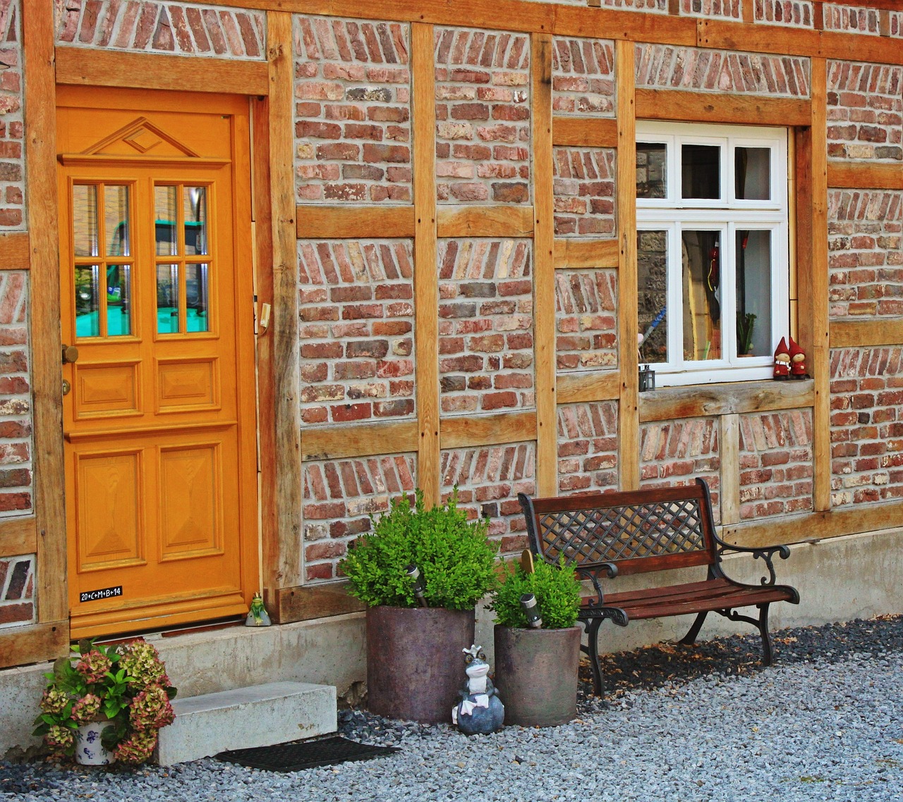House - free online jigsaw puzzle photo