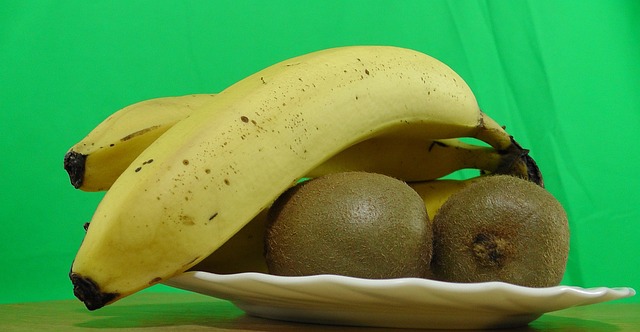 Free Kiwi Fruit photo and picture