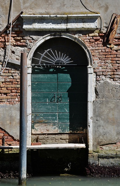 Free Old Door Venice photo and picture