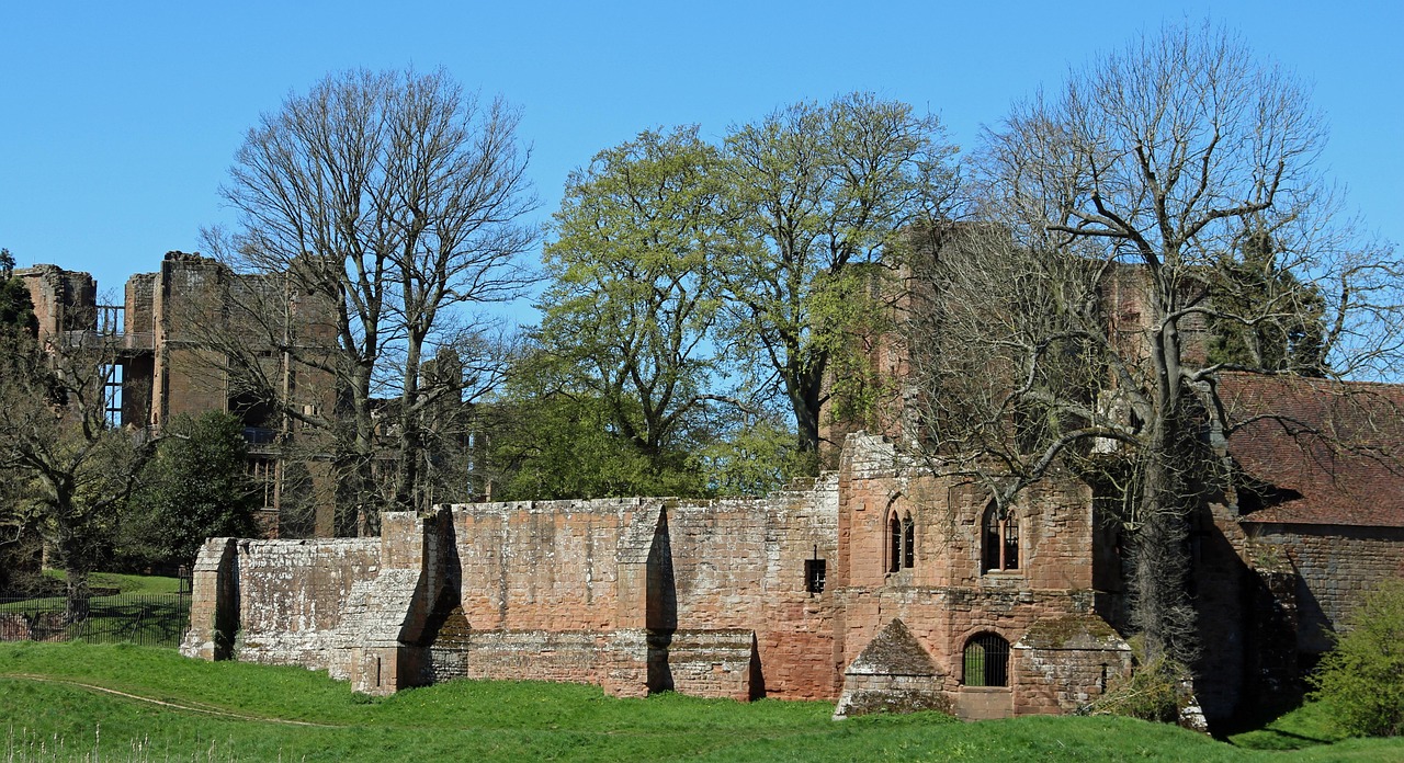 Castle - free online jigsaw puzzle photo