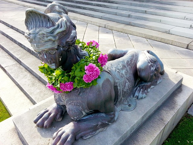 Free Statue Sphinx photo and picture