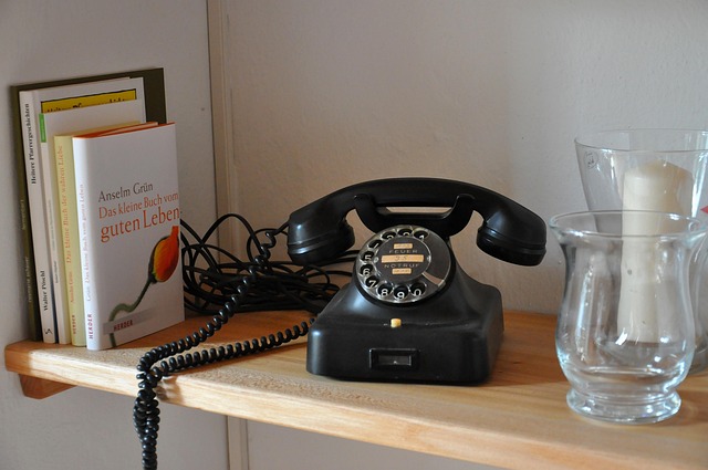 Free Make A Phone Call Phone photo and picture