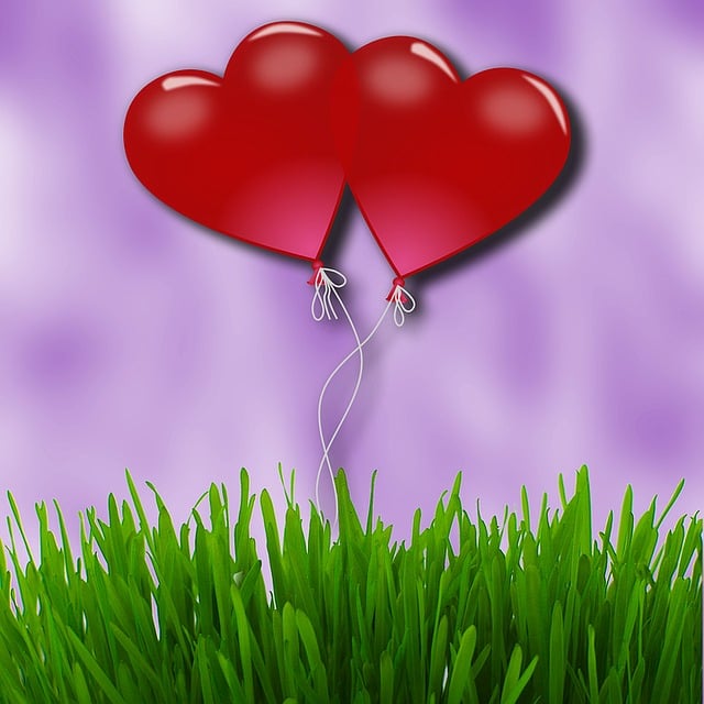 Free heart lawn background illustration
