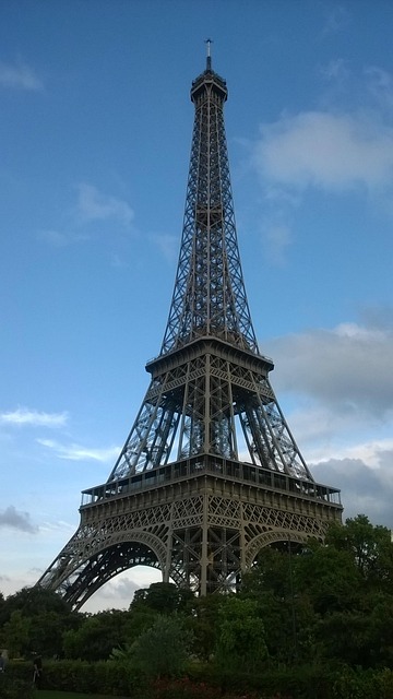 Free Eiffel Tower France photo and picture
