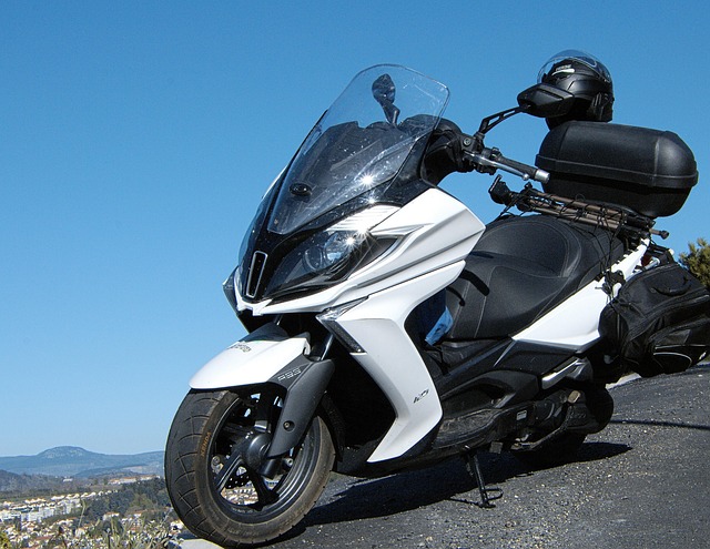Free Scooter Kymco photo and picture