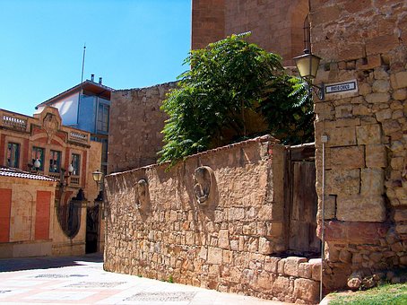 Ruelle, Espagne, Ruelle Étroite