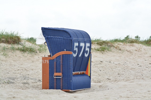 Free Beach Chair Basket photo and picture