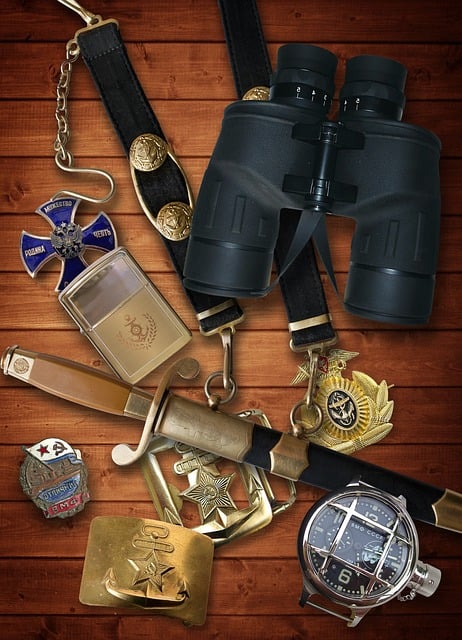Free binoculars compass dirk illustration