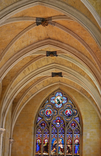 Catedral, Vitral, Arco