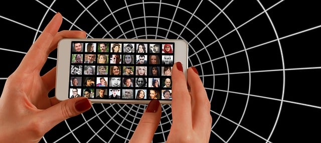 Free smartphone hand photomontage illustration