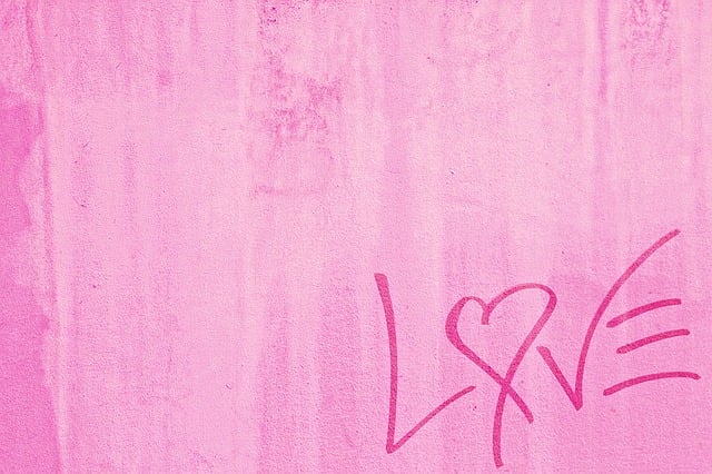 Free graffiti love grunge illustration