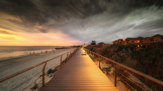Promenade, Strand, Wolken, Zee, Oceaan