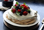 mixed berries, pavlova, pie