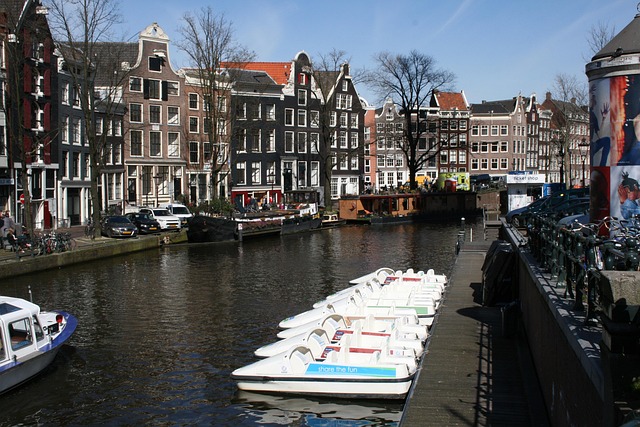 Free Amsterdam Canal photo and picture