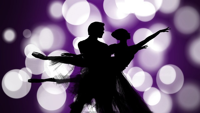 Free silhouette to dance love illustration