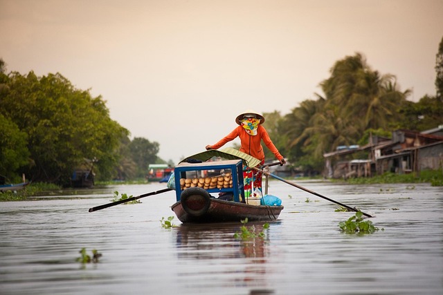 Free Floating Market Soc Trang photo and picture