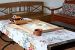the rustic kitchen, sel dining table, flour