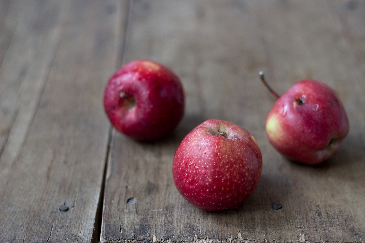 IS A RED APPLE GOOD FOR YOU visual data 5
