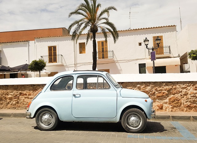 Free Fiat 500 Oldtimer photo and picture