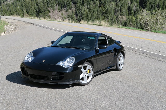 Free Porsche 911 photo and picture