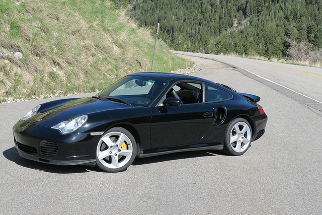 Free Porsche 911 photo and picture