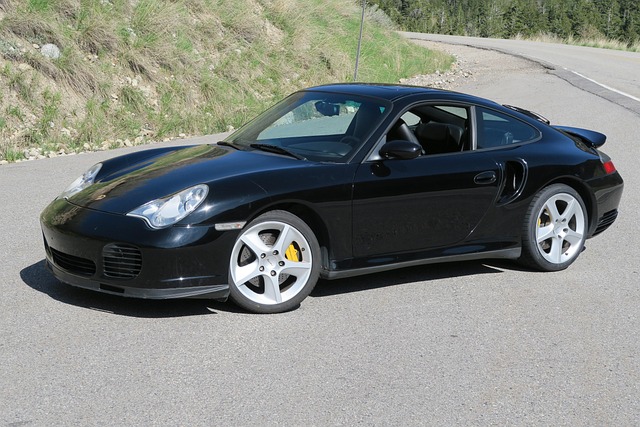 Free Porsche 911 photo and picture