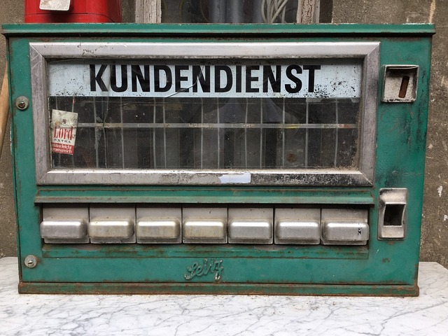 Free Customer Service Cigarette Machine photo and picture