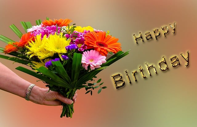 Free date of birth happy birthday birthday card illustration