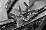 horseshoe, glow, blacksmith