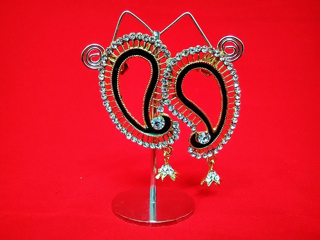 Free Jewelry Jewellery photo and picture