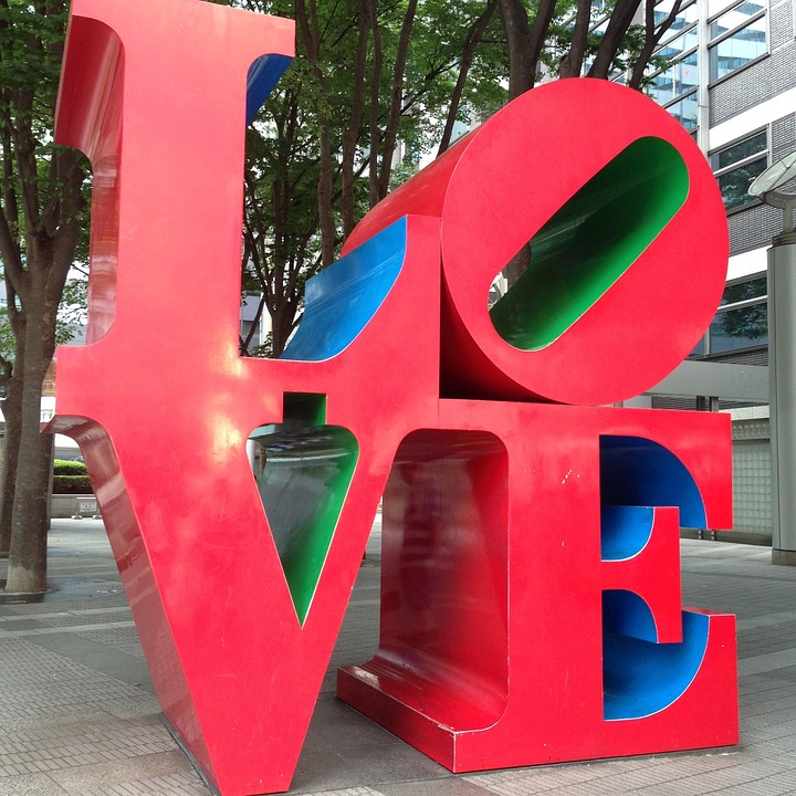 Shinjuku Island Tower Love Word Sculpture Art Shinjuku Island Tower Love Word Sculpture Art