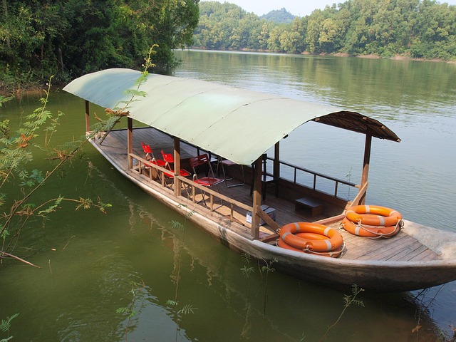 Free Vietnam Lake photo and picture