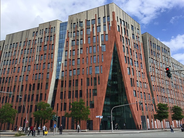 Free Building Architecture photo and picture
