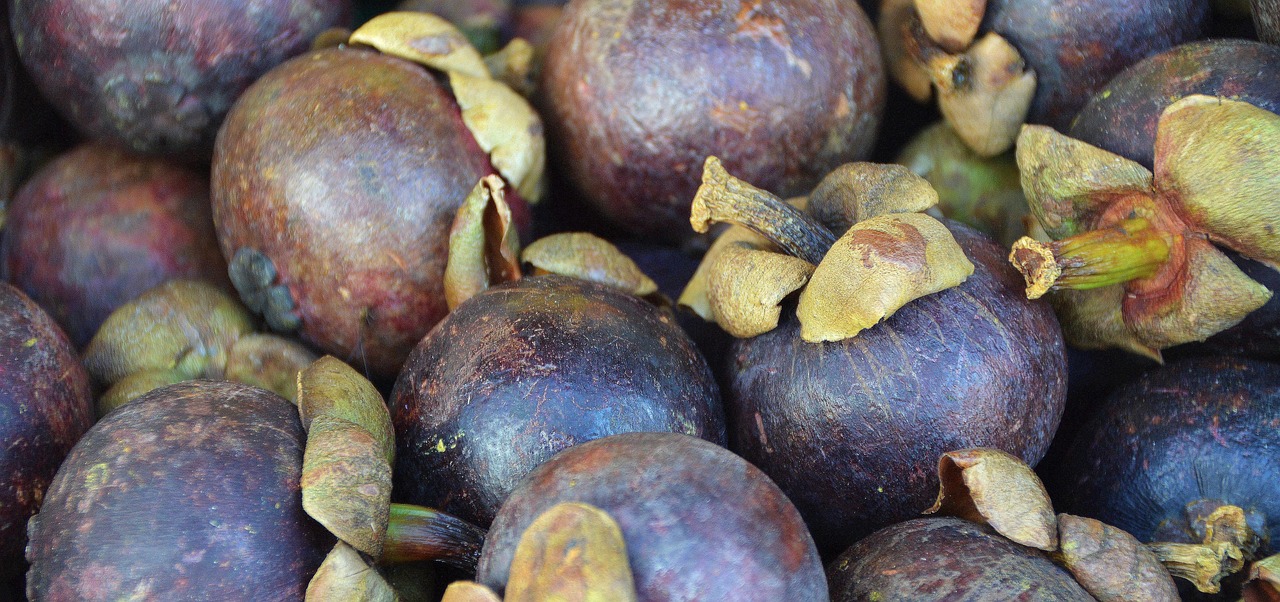 Mangosteen - free online jigsaw puzzle photo