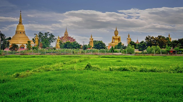Free Wat Khlong Ruea Ns photo and picture