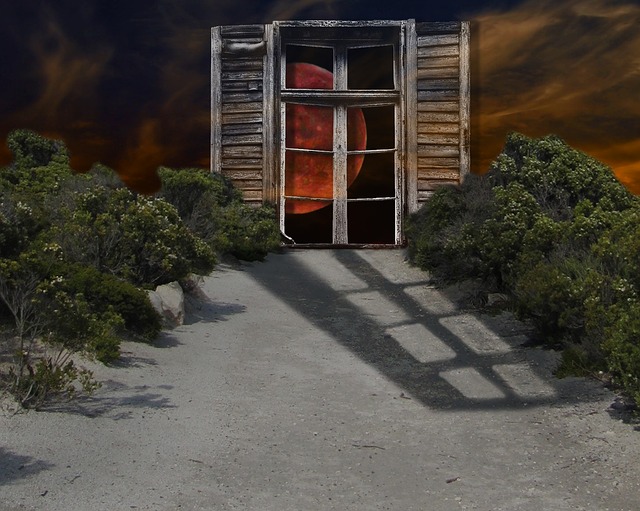 Free photomontage composing moon illustration