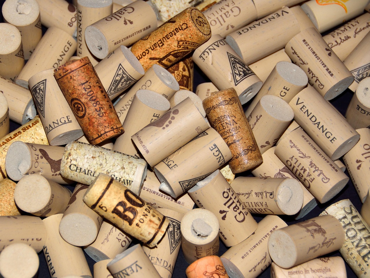 Corks - free online jigsaw puzzle photo