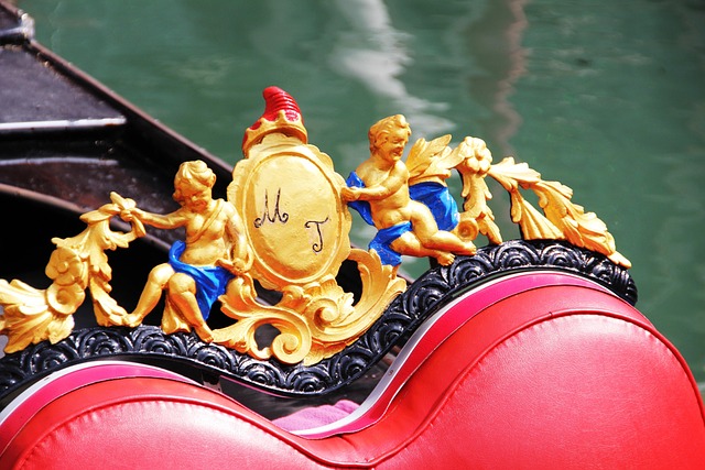Free Love Boat Gandole photo and picture