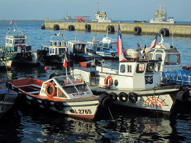 Free Port Boat photo and picture