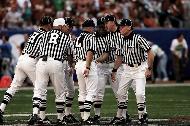 American Football, Referee