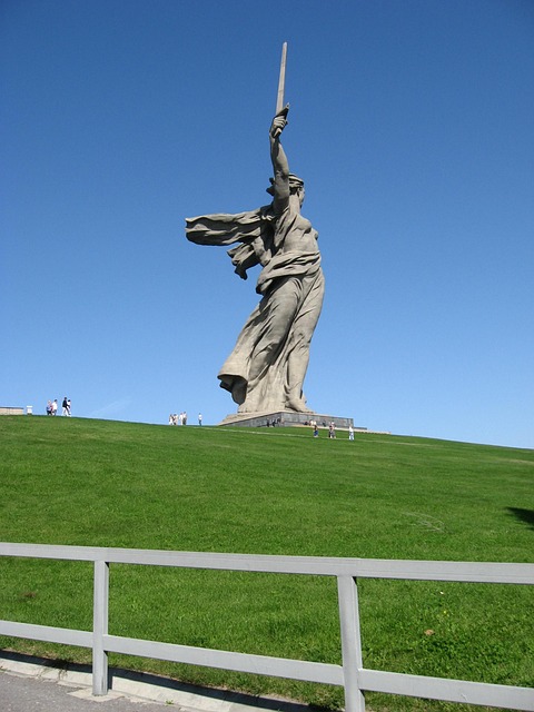 Free Mamaev Kurgan Motherland photo and picture