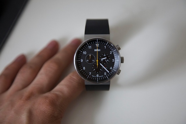 Free Watch Simple photo and picture