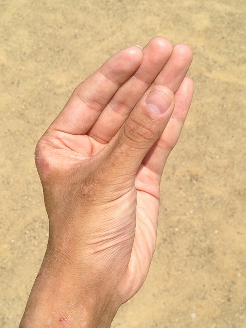 Free Hand Nail photo and picture