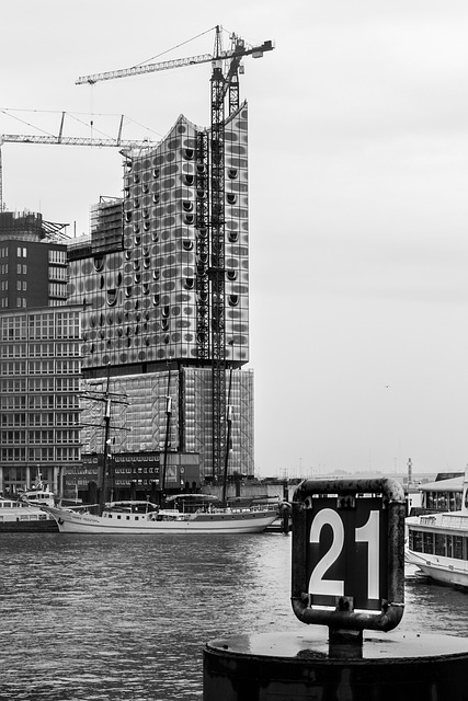 Free Crane Number photo and picture