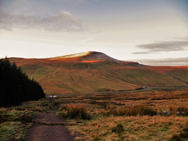 Free Wales Pen-Y-Fan photo and picture