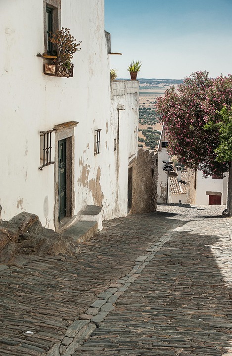 Cultural Treasures: Festivals and Traditions in Rural Portugal