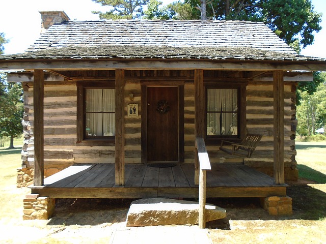 Free Quaker Log photo and picture