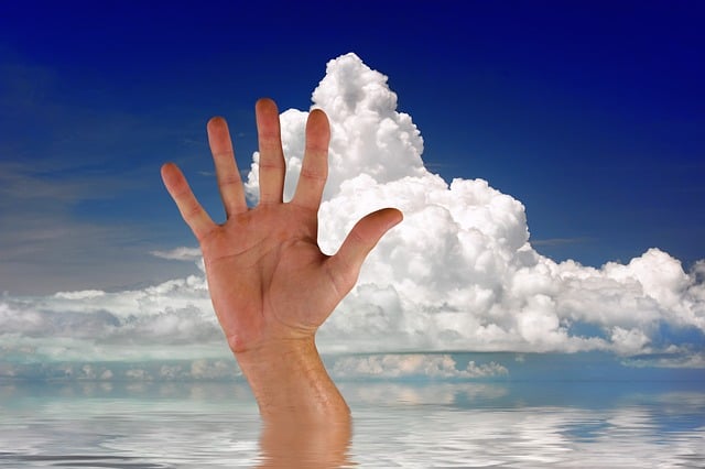 Free hand sea water illustration