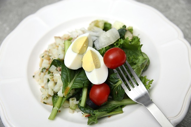 Salat, Æg, Tomater