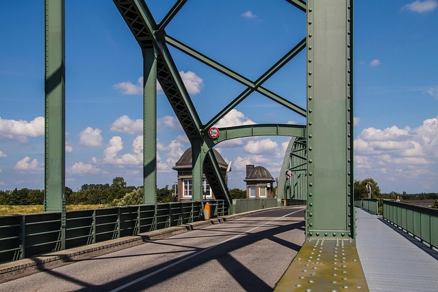 Free Bridge Bascule Bridge photo and picture